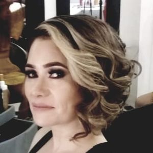 Meet your Posher, Imelda